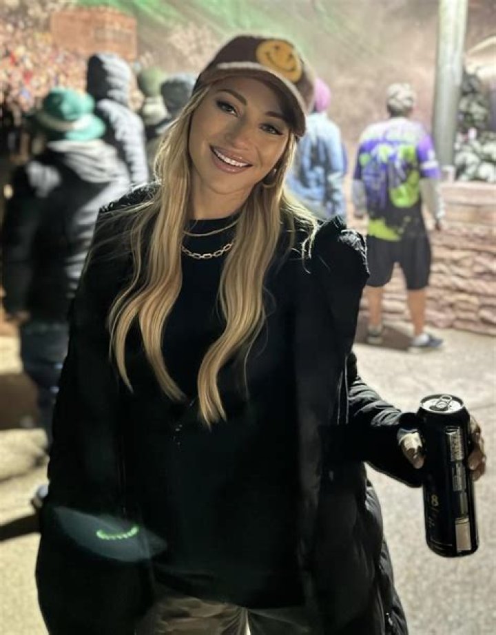 Carly Cassady Bio, Wiki, Age, Height, Family, Husband,KDVR-FOX31 Denver , and Net Worth.